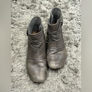 Earth Origins Gray Redding Bootie Boots
